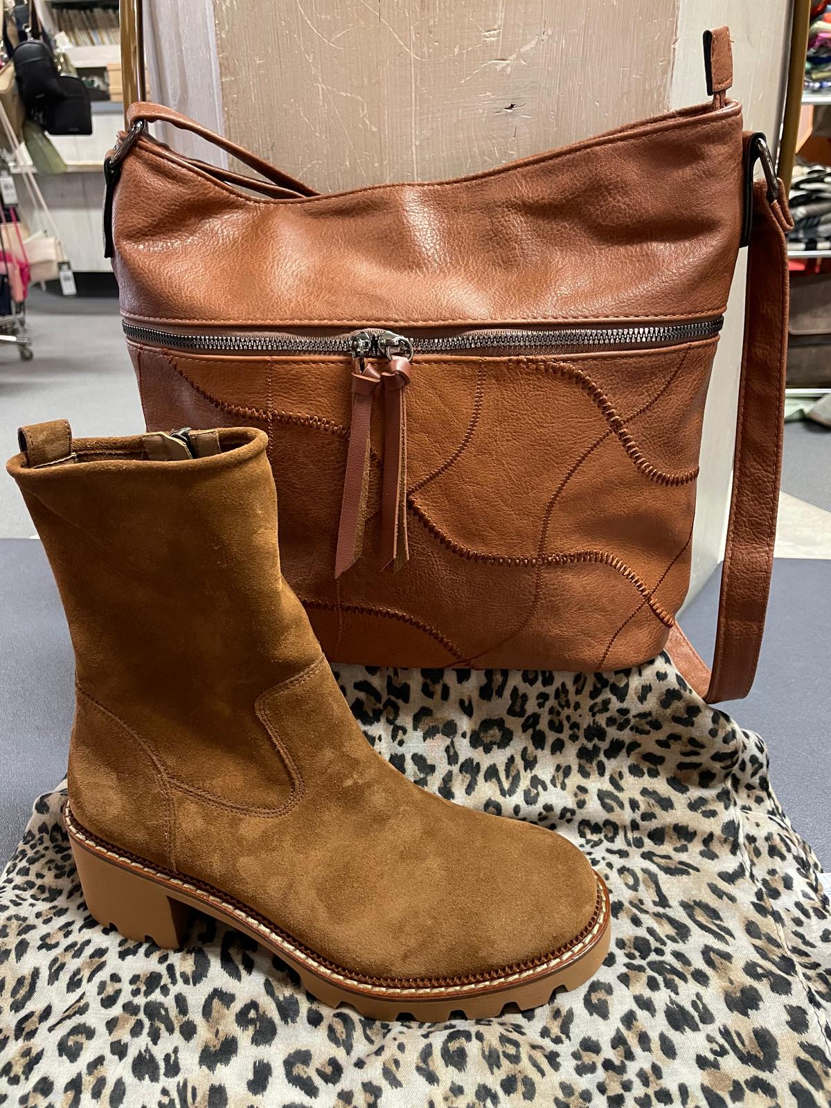 Damenschuhe bei Schuhhaus Öfner in Zirl - Bild 23